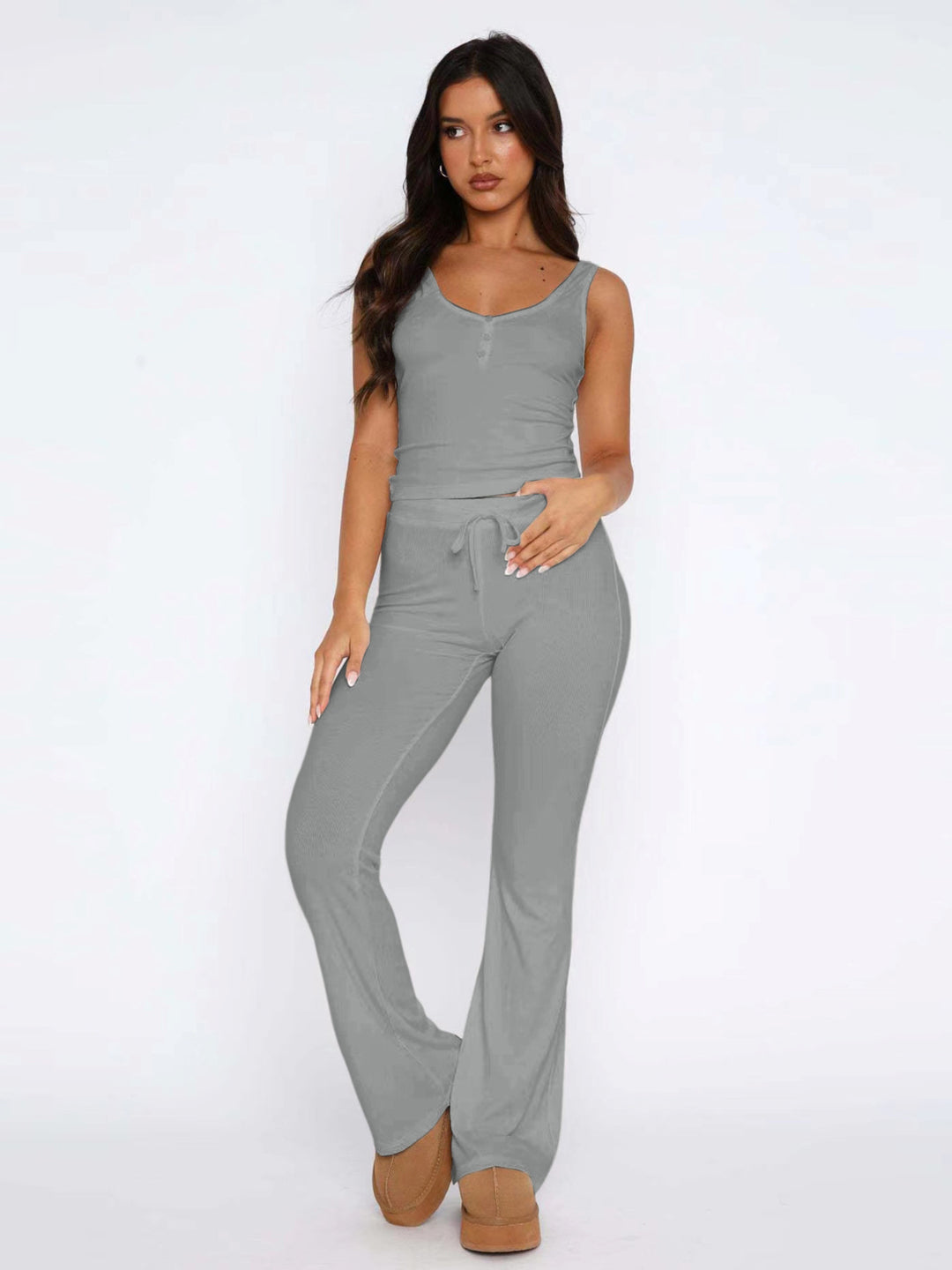 Damen lässiges Freizeit-Set mit kurzer Bluse und weiten Hosen Drune