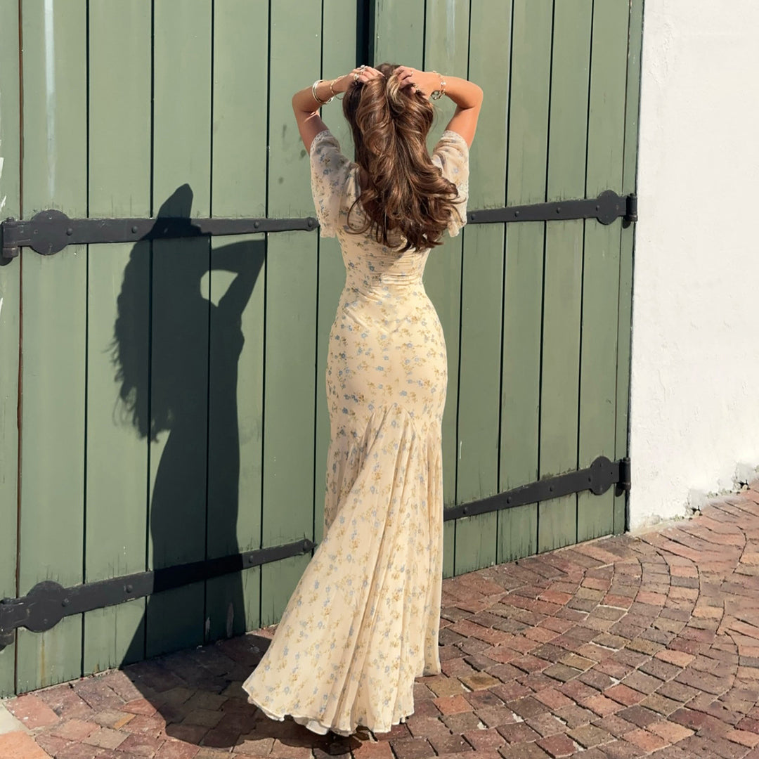 Damen Maxikleid mit zauberhaftem Blumenmuster und eleganter Rüschendetail Drune
