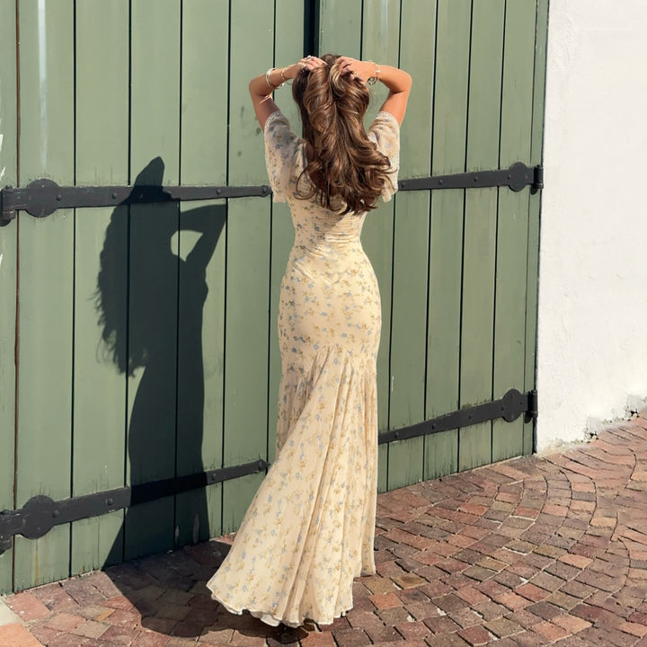 Damen Maxikleid mit zauberhaftem Blumenmuster und eleganter Rüschendetail Drune