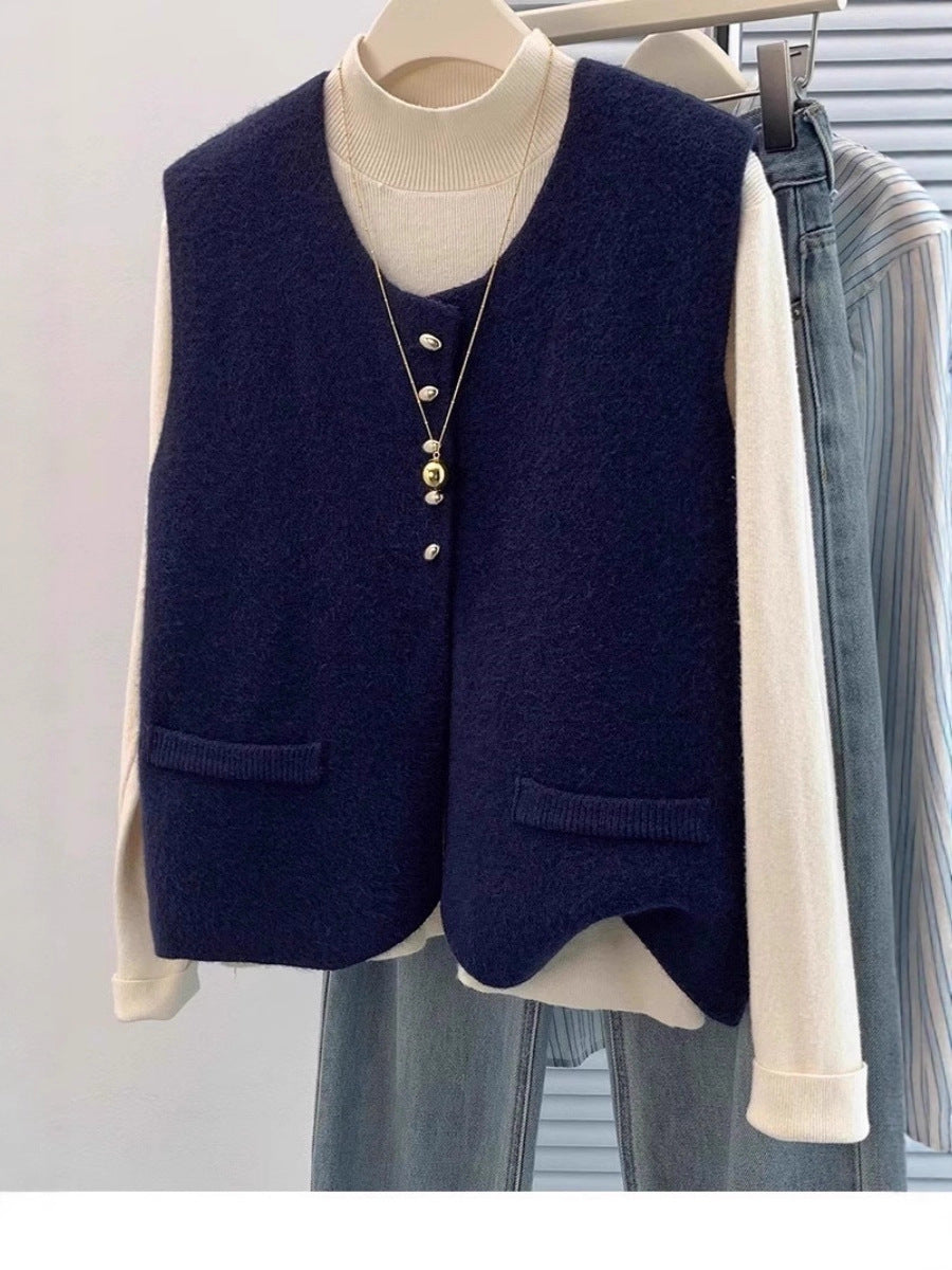 Damen Kurzgeschnittene Ärmellose Strickweste mit Perlenknopfleiste und aufgesetzten Taschen Drune
