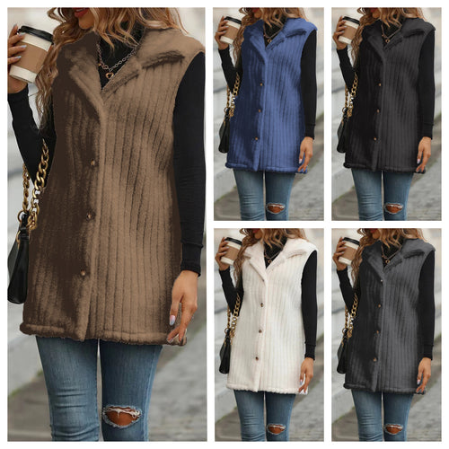 Damen Strickweste mit samtiger Oberfläche und modernen Knopfdetails Drune