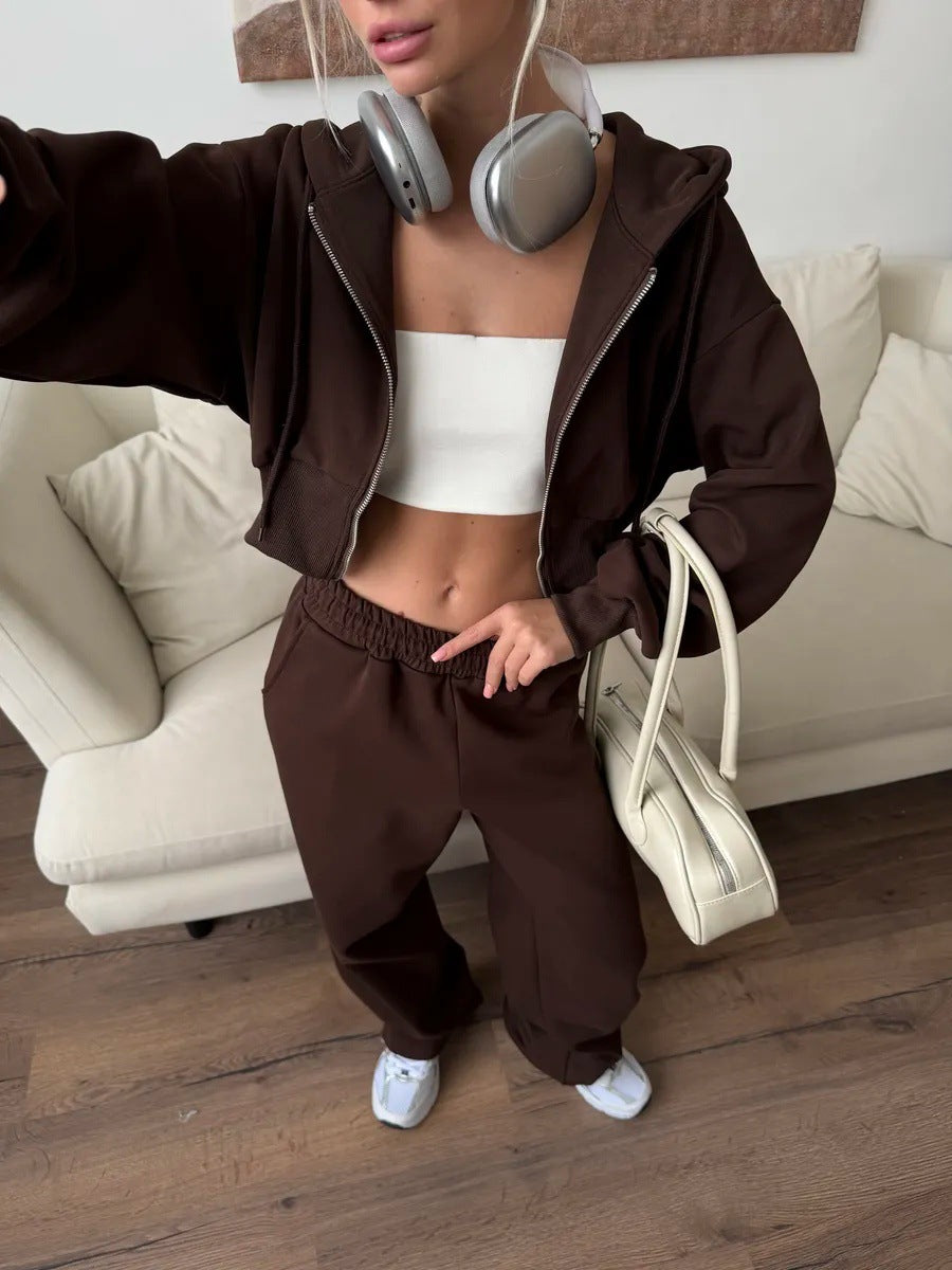 Damen gekürztes Reißverschluss-Hoodie mit Kapuze und hochgeschnittene Relax-Jogginghose mit elastischem Bund Drune