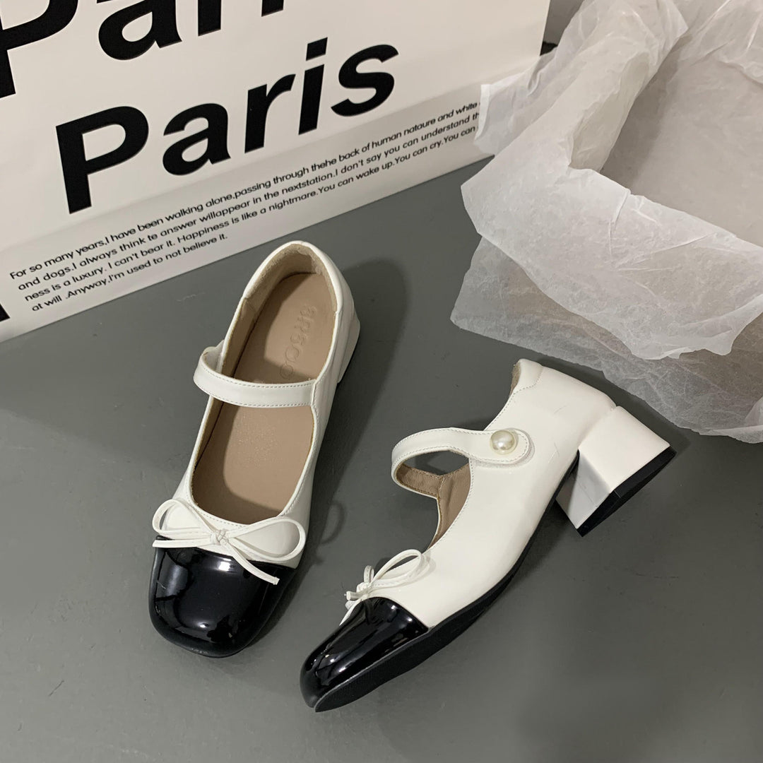 Damen Mary‑Jane Ballerina mit Kontrast‑Lackkappe und Perlenriemen Drune