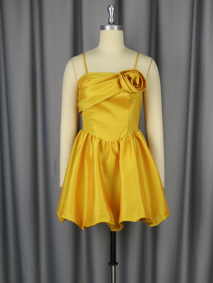 Damen Verspieltes Minikleid mit asymmetrischem Oberteil und floralem Detail Drune