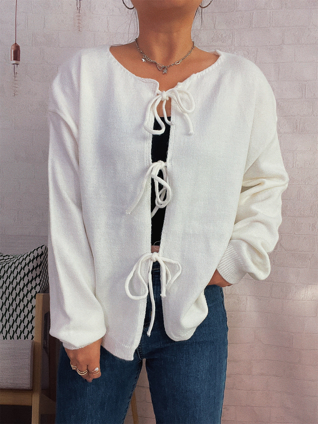 Damen Strickjacke mit dekorativem Schnürdesign und weitem Schnitt Drune