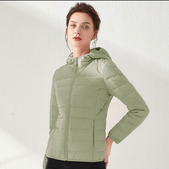 Damen Leichte gesteppte Kurzjacke mit Stehkragen und tailliertem Schnitt Drune
