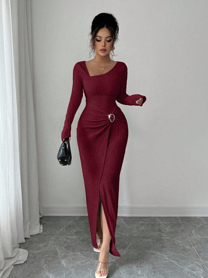 Damen nan figurbetontes Maxikleid aus geripptem Strick mit Wickeldetail und Schlitz Drune