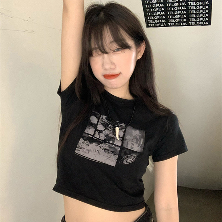 Damen Cropped T-Shirt mit kreativem Grafikdesign Drune
