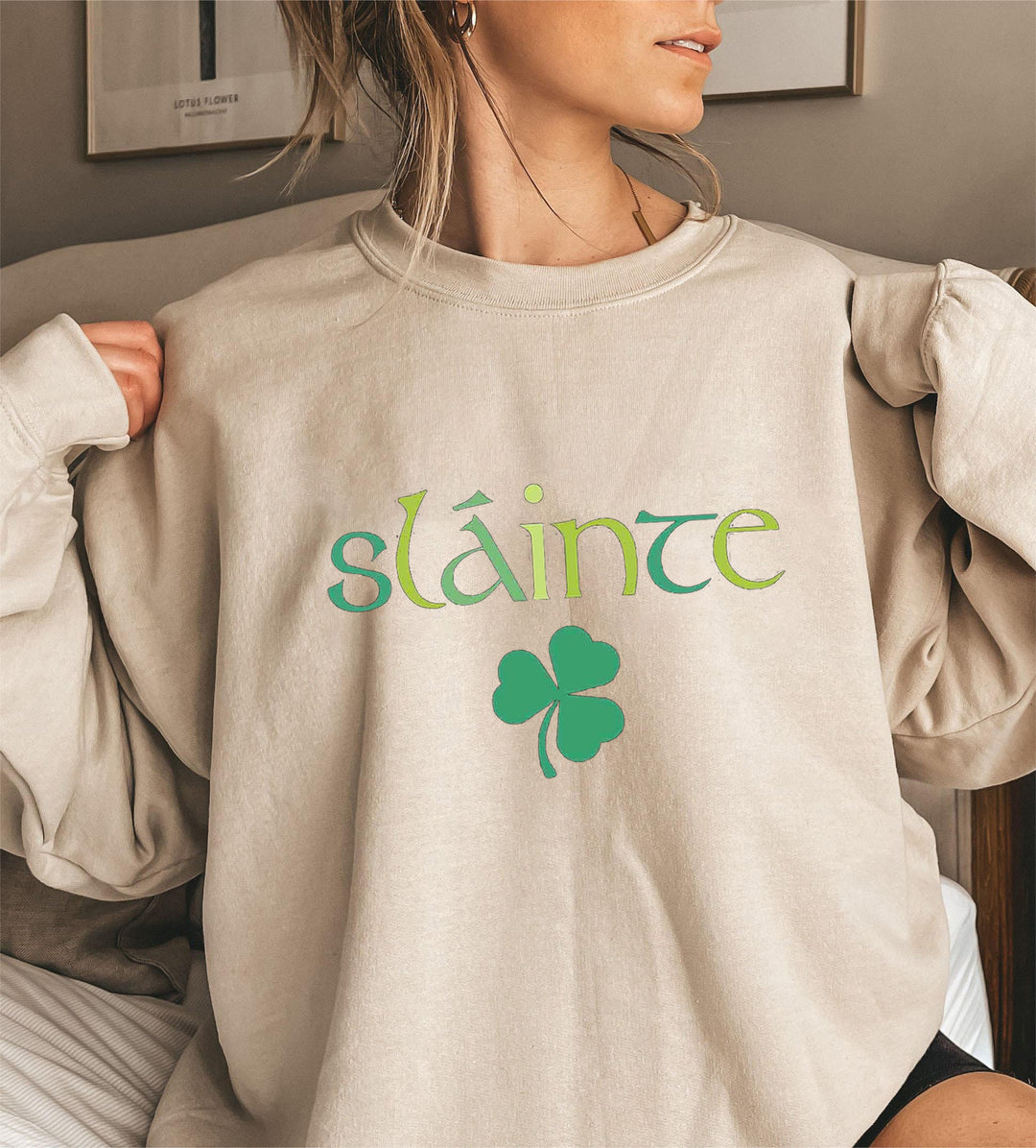 Damen Sweatshirt mit voluminösen Ärmeln und motivierendem Design Drune