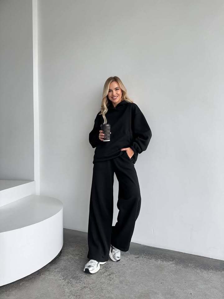 Damen Oversize Loungewear-Set aus schwerem Sweat mit Kapuzenpullover und weitem hochgeschnittenem Jogger Drune