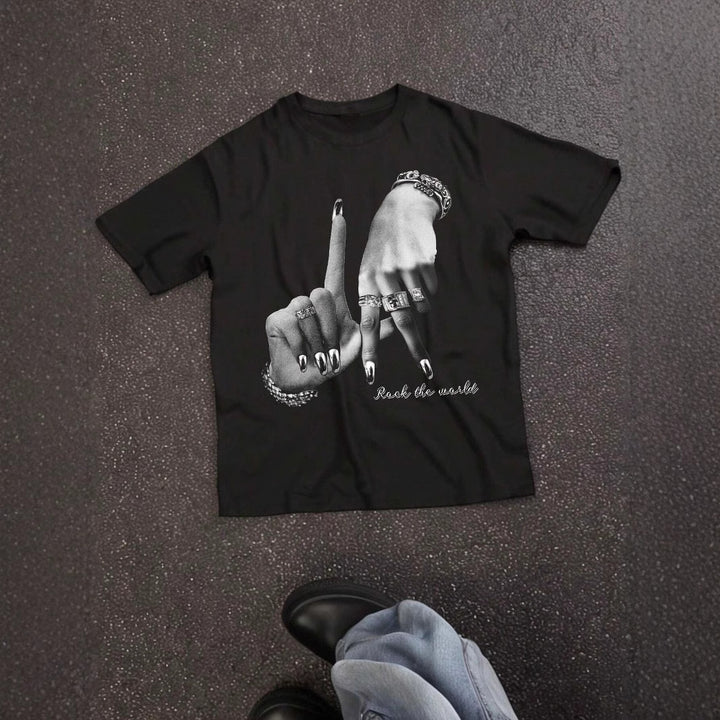 Damen T-Shirt mit künstlerischem Totenkopf-Motiv und lässigem Schnitt Drune