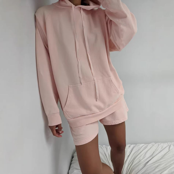 Damen lässiges Kapuzenoberteil und Shorts Set mit praktischen Taschen