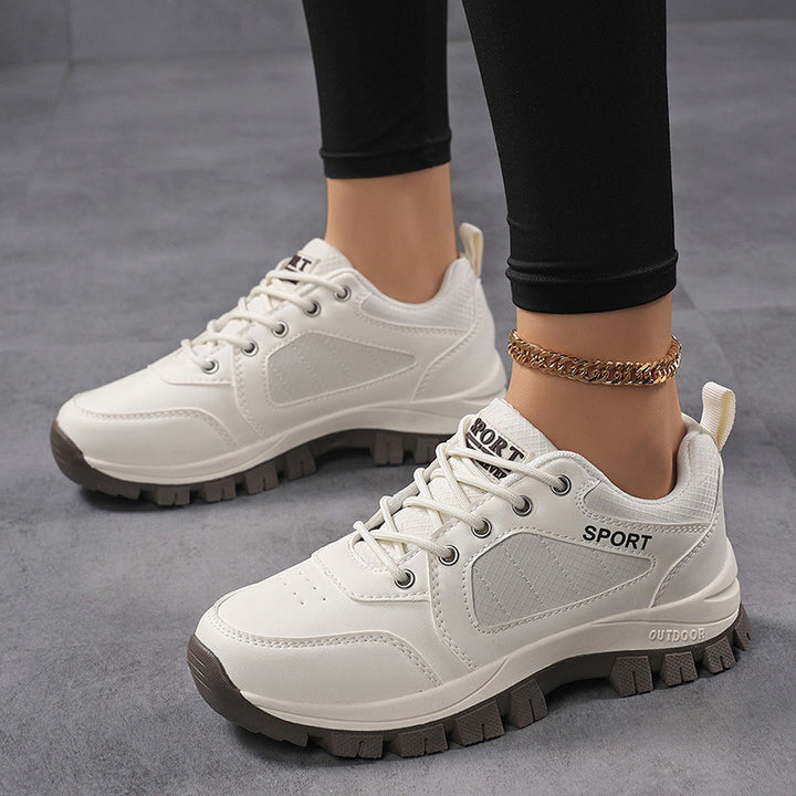 Herren nan robuster Schnür-Freizeitsneaker mit tiefem Stollenprofil, gepolstertem Schaft und praktischer Zuglasche Drune