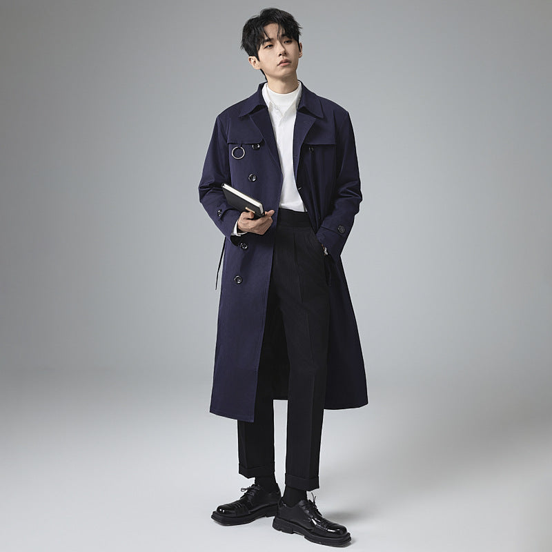 Herren Moderner Tech-Trenchcoat mit Doppelreihiger Knopfleiste, Bindegürtel und dezenten Ringdetails Drune