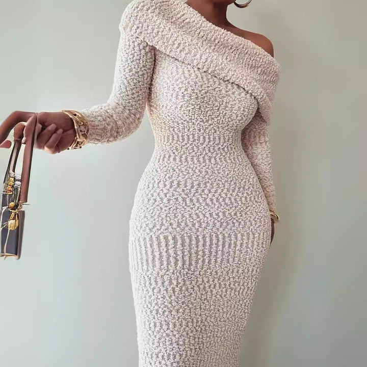Damen Strickkleid im modernen Off-Shoulder Design mit figurbetontem Schnitt Drune