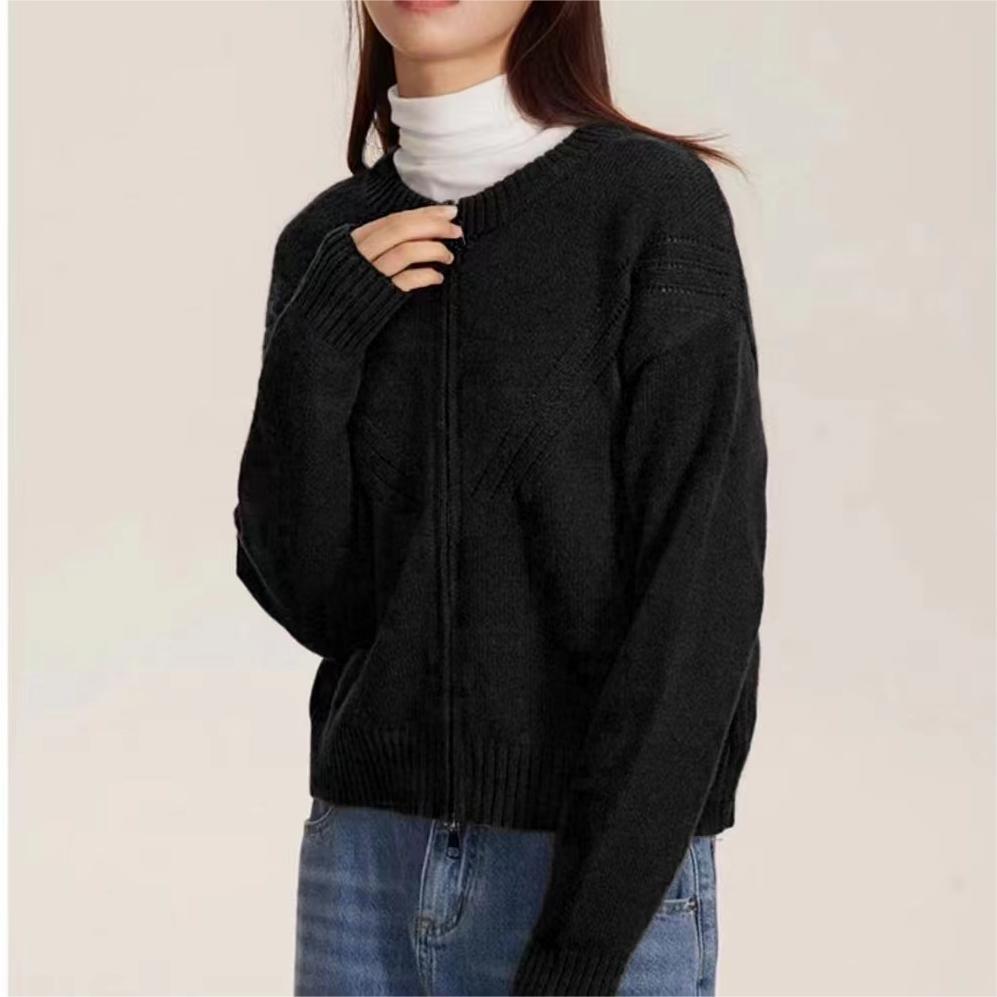 Damen Strickjacke mit modernem Reißverschluss und trendigen Zopfmuster Drune