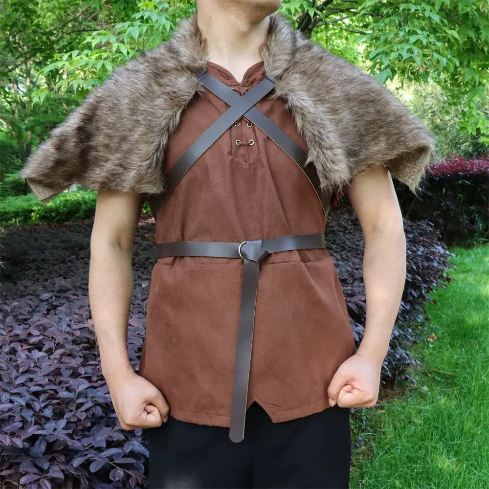 Herren Schultercape aus Kunstpelz mit Schnallenverschluss und rustikalem Wikinger-Look Drune