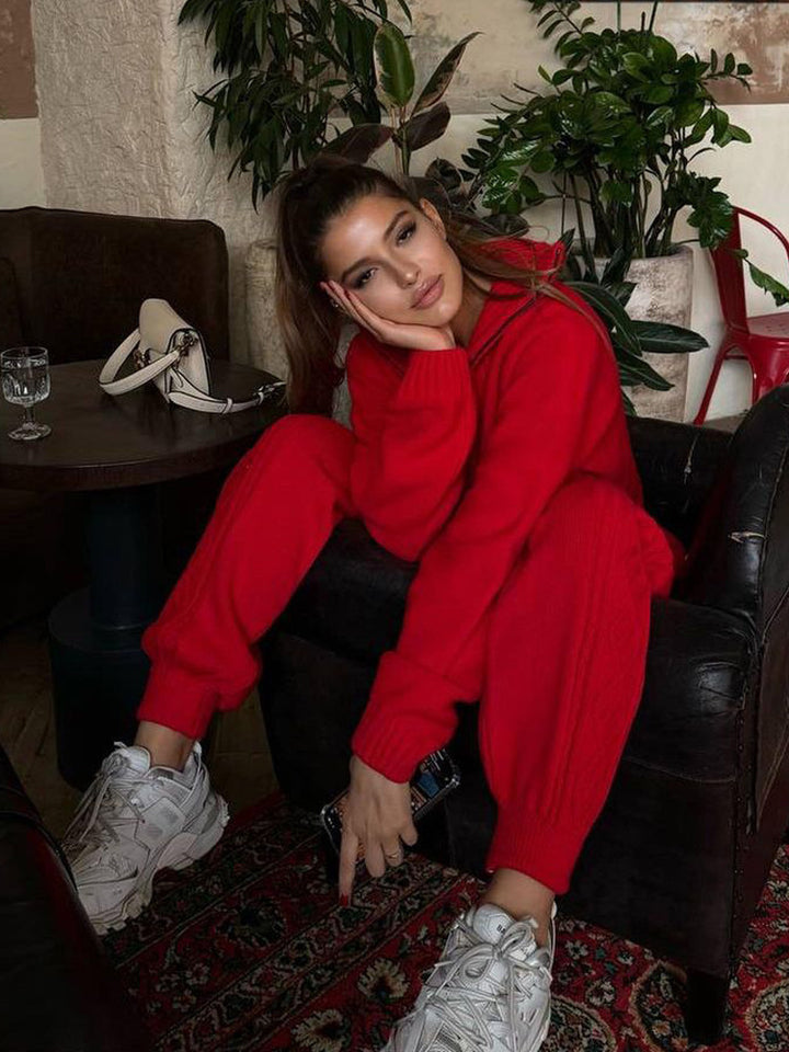 Damen Strick-Relax-Set mit halbem Reißverschluss, Oversize-Pullover und hochtaillierter Zopfmuster-Hose Drune