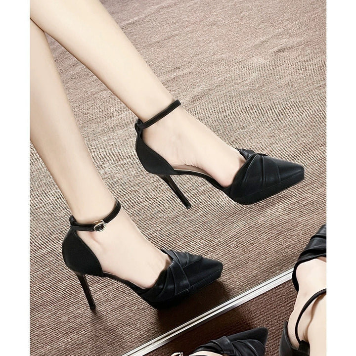 Damen Stiletto-Pumps mit Plateau, Knöchelriemen und geraffter Zehenpartie Drune