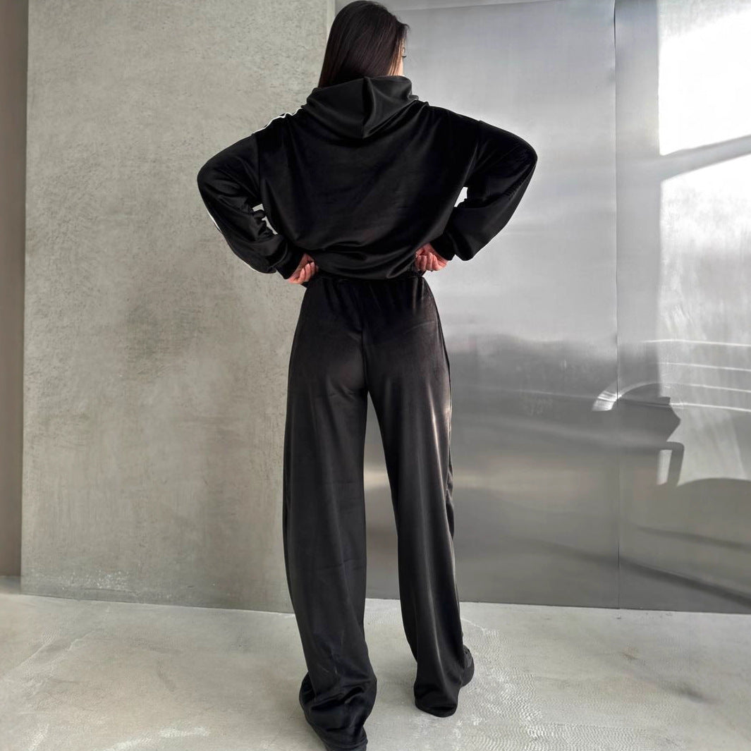 Damen Velours-Zweiteiler mit Cropped-Kapuzenpullover, sportiven Ärmeln und weiter Palazzo-Hose Drune