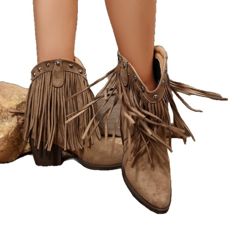 Damen Western‑Fransenstiefeletten aus Veloursoptik mit mittelhohem Blockabsatz und Nietenbesatz Drune