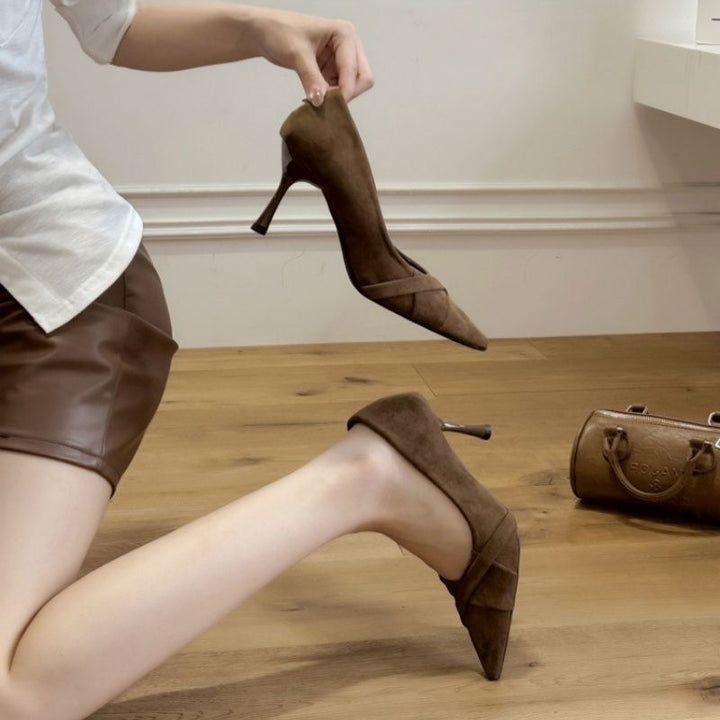 Damen Spitz zulaufende Samt‑Mules mit schlankem Stiletto und überkreuztem Riemen Drune