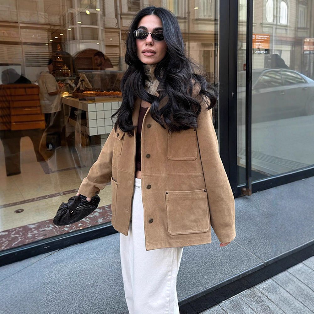 Damen Boxy Kurzjacke aus Veloursleder‑Optik mit Kontrastkragen & Pattentaschen Drune
