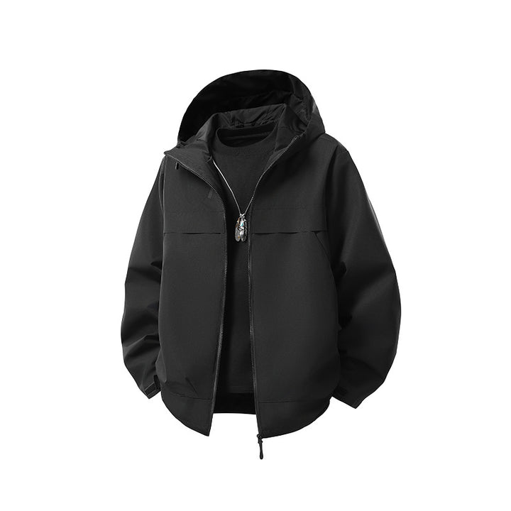 Herren Kapuzen-Softshelljacke mit technischem Windschutz, Two‑Way-Reißverschluss und versteckten Utility-Taschen Drune