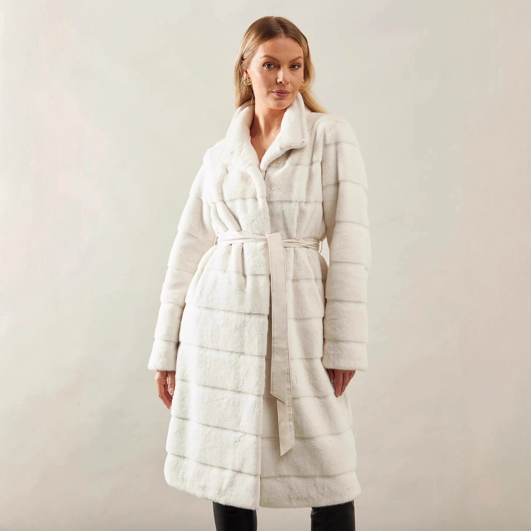 Damen Markante Kuscheljacke mit eingefasstem Gürtel Drune