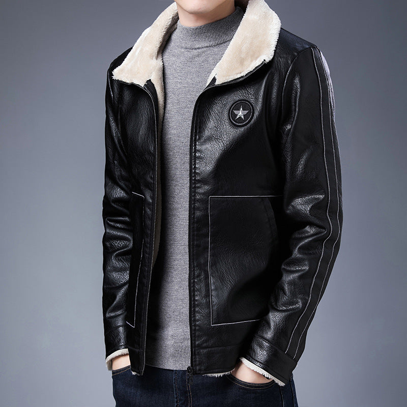 Herren Kunstleder‑Fliegerjacke mit durchgehendem Teddyfutter und Stehkragen Drune