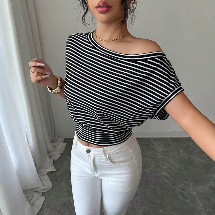 Damen Gestreiftes Off-Shoulder Cropped Shirt mit tailliertem Bund Drune