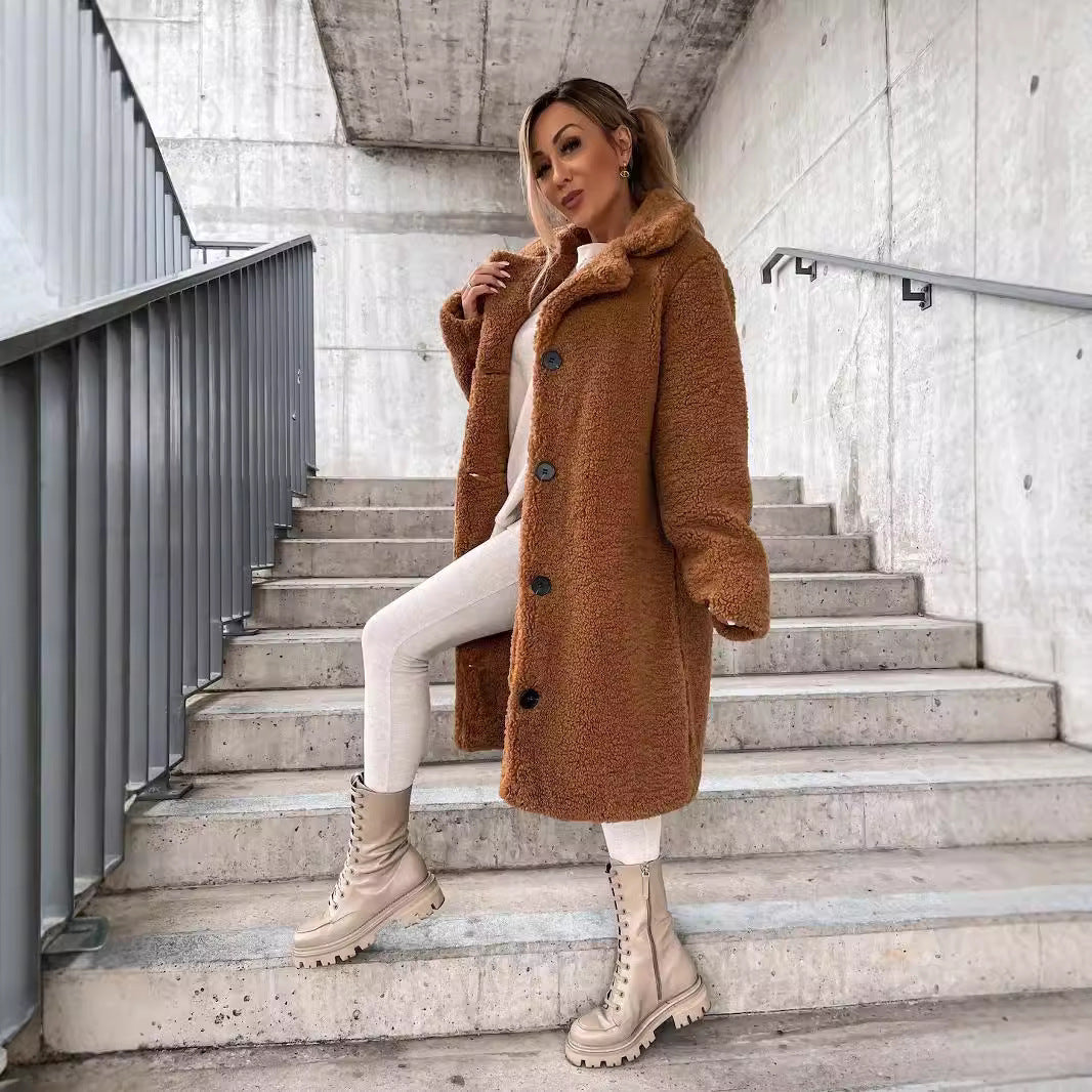 Drune | Übergröße Damen Midi Teddyjacke mit Knöpfen