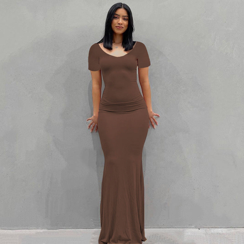 Damen Körperbetontes Maxi‑Jerseykleid mit taillierter Drapierung, langen Ärmeln und ausgestelltem Saum Drune