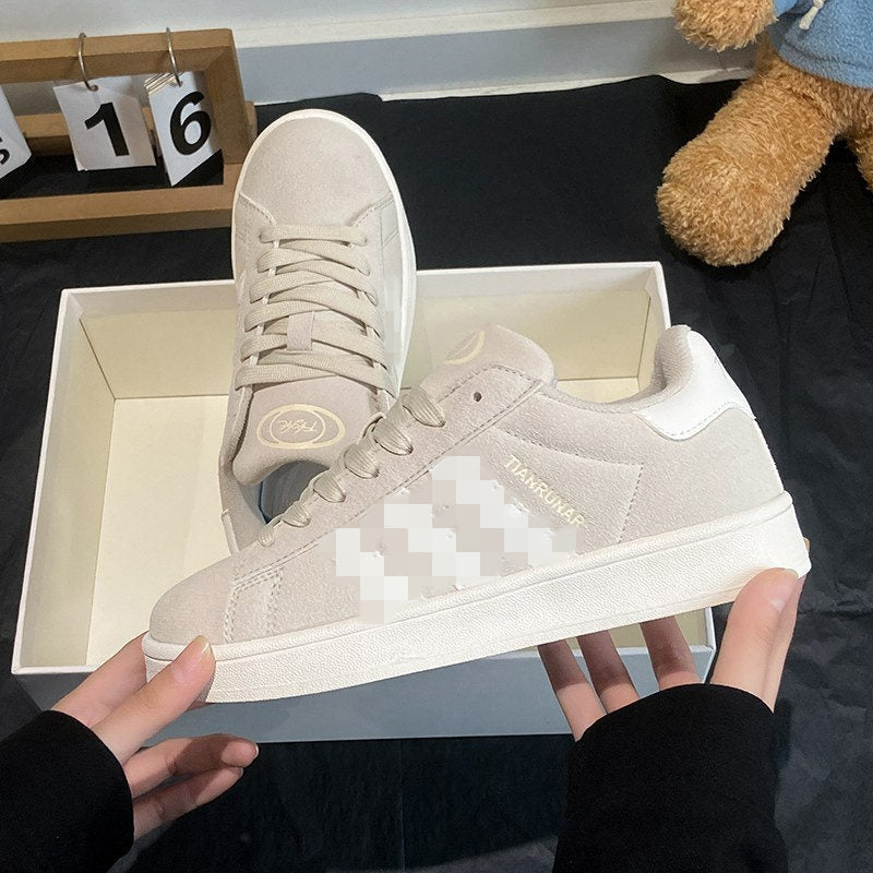 Damen niedriger Sneaker mit Gummisohle und Wildleder-Optik Drune