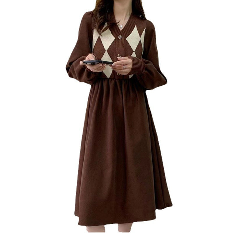 Damen Strickkleid mit modernem Rautenmuster und Puffärmeln Drune