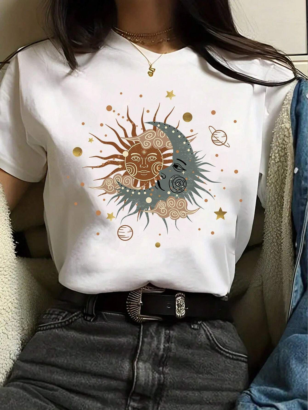 Damen T-Shirt mit kreativem Grafikdruck und luxuriösen Paillettenakzenten Drune