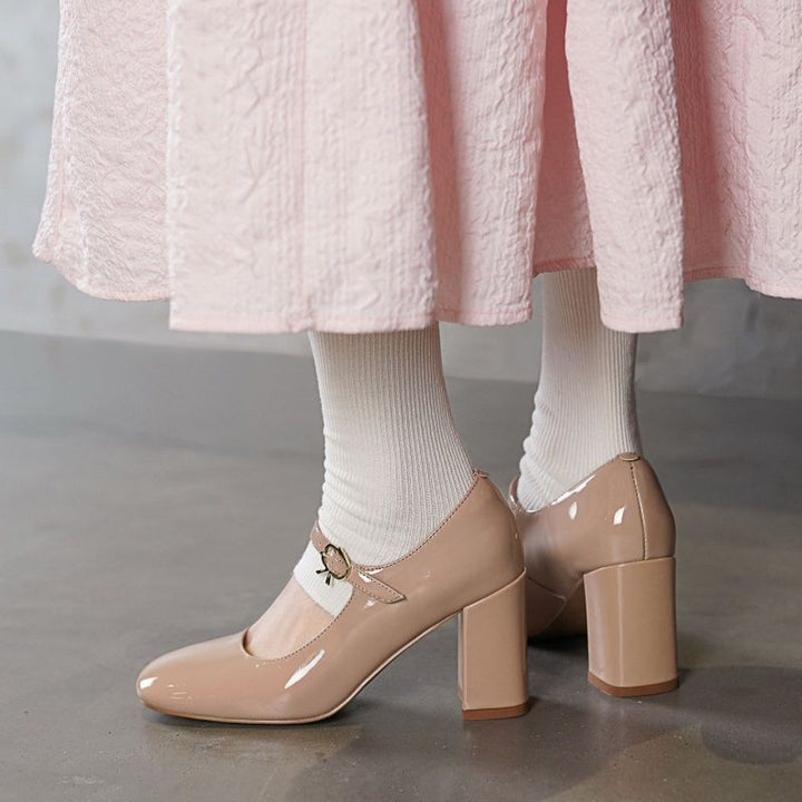 Damen Lack‑Mary‑Jane Pumps mit kleinem Blockabsatz und verstellbarem Knöchelriemen Drune