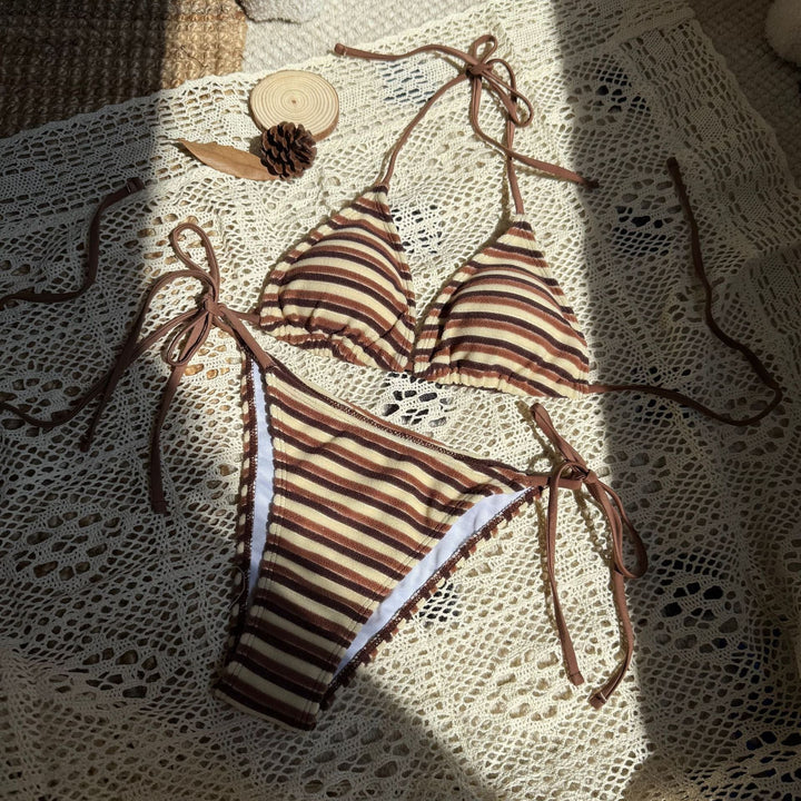 Damen Triangel-Bikini mit verstellbaren Bändern und buntem Streifenmuster Drune