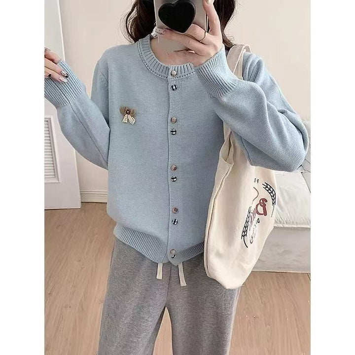 Damen gemütlicher Strickcardigan mit glänzenden Knöpfen und dekorativer Applikation Drune