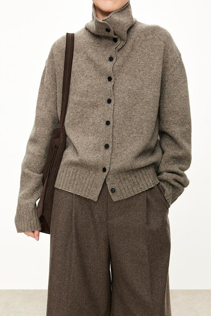 Damen modischer Strickcardigan mit hohem Kragen und Knopfleiste Drune
