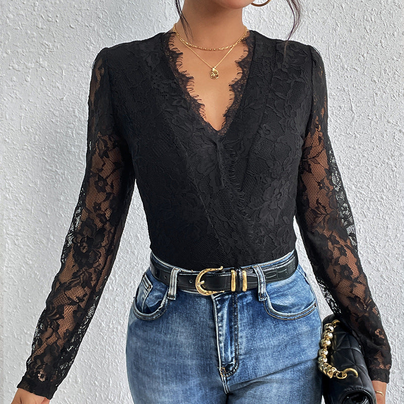 Damen Body mit romantischer Spitze und tiefem V-Ausschnitt Drune