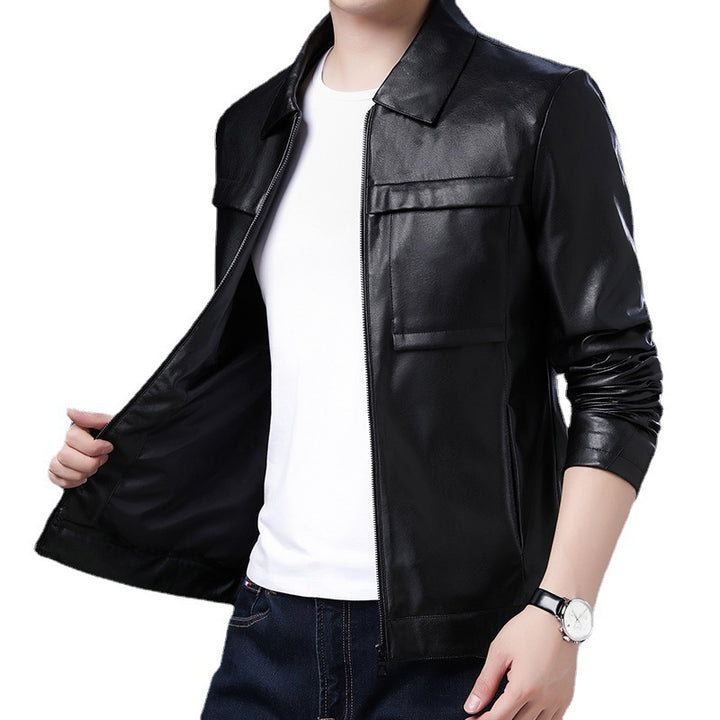 Herren Slim‑Fit Lederoptik-Truckerjacke mit Hemdkragen, verdecktem Reißverschluss und Pattentaschen Drune