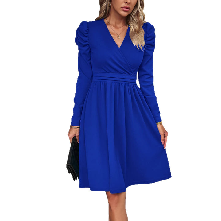 Damen Wickelkleid mit V-Ausschnitt, gerafften Puffärmeln und tailliertem Faltenrock Drune