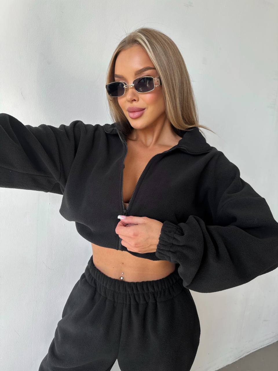 Damen cropped Fleecejacke mit Reißverschluss und lässigem Schnitt Drune
