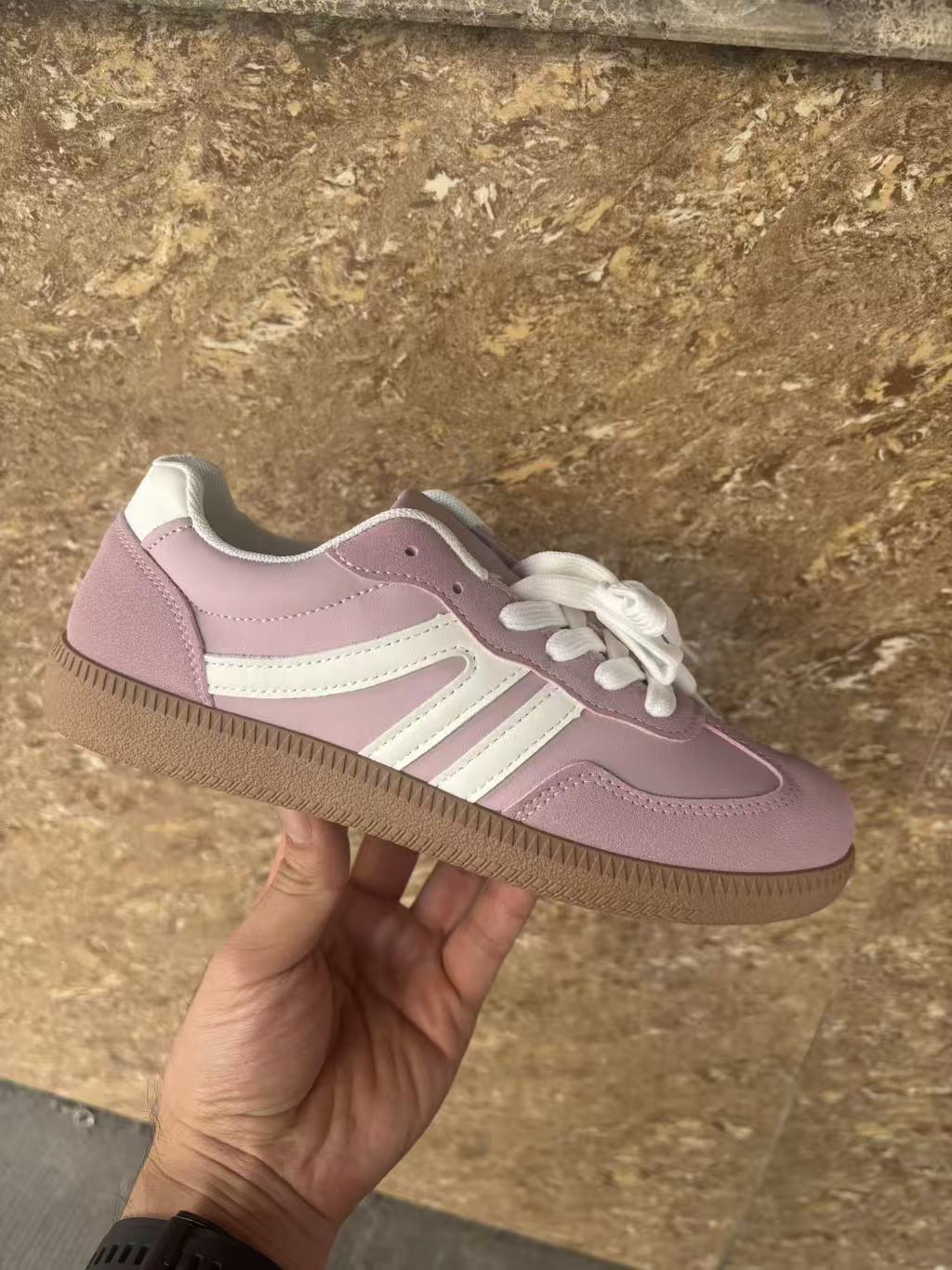Damen Mary-Jane-Sneaker mit Klettverschluss und gepolstertem Komfortfußbett Drune