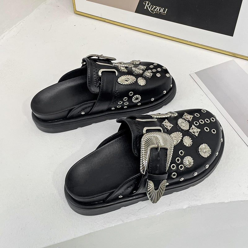 Damen nan verzierte Schlupf-Clogs mit metallischen Conchos, großer Zierschnalle und ergonomischem Fußbett Drune