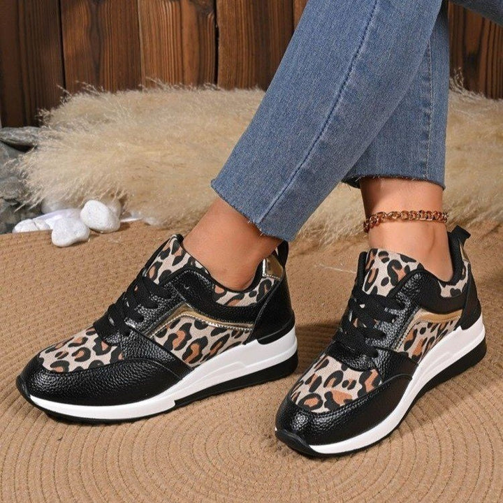 Damen nan stilvolle Plateau-Sneaker mit Leopardenmuster, gepolsterter Komfortinnensohle und glänzenden Einsätzen Drune