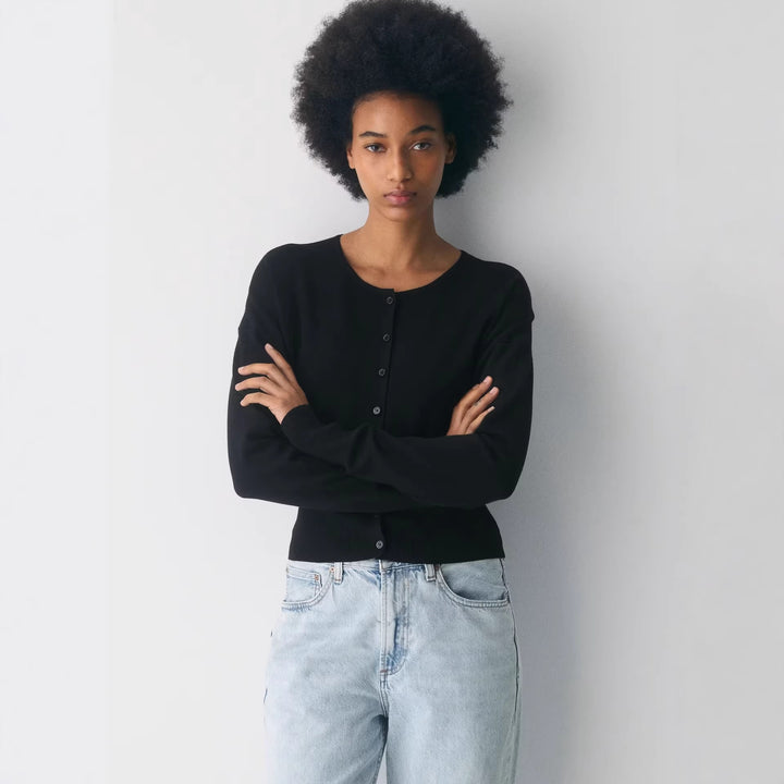 Damen modische, eng geschnittene Strickjacke mit Knopfleiste Drune
