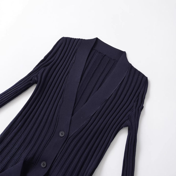 Damen nan gerippter Strickcardigan mit Schalkragen, tailliertem Volantsaum und Knopfleiste Drune