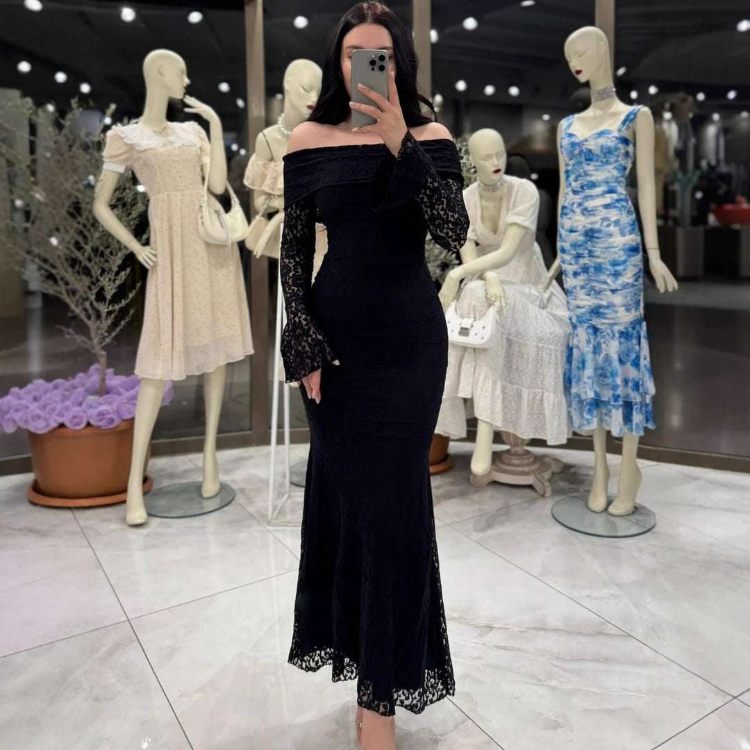 Damen Elegantes Spitzenkleid mit Off-Shoulder Design und Schößchen Drune